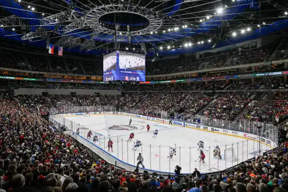 Game of the new NHL, Eishockey Herren, USA season (Global Series Game): Buffalo Sabres - New Jersey Devils in O2 Arena i