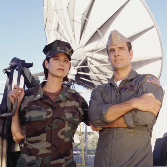 Catherine Bell and David James Elliott in 'JAG'