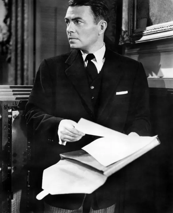 March 23, 2023, USA: James Mason, on-set of the film, 5 Fingers , 20th Century-Fox, 1952 USA - ZUMAg145 20230323_zap_g14