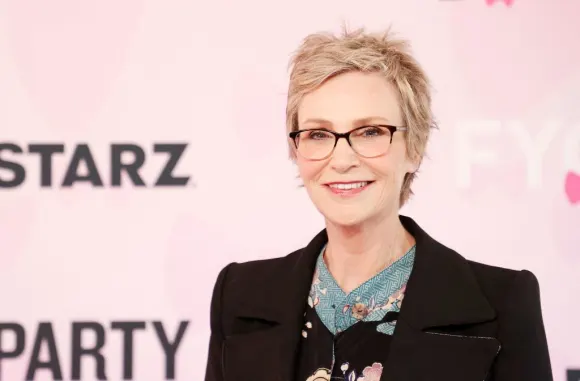 Jane Lynch