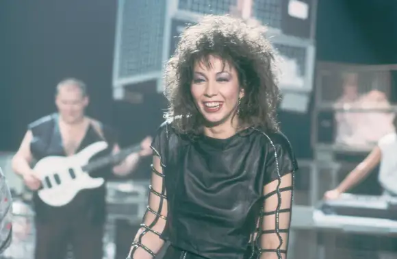 Jennifer Rush: Transformation—The Past