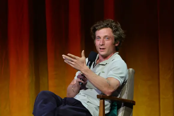 Jeremy Allen White