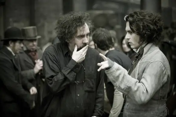 Sweeney Todd: The Demon Barber of Fleet Street (Sweeney Todd) - filmstill TIM BURTON (DIRECTOR) & JOHNNY DEPP on the set