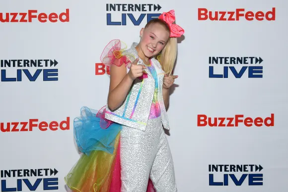 JoJo Siwa parle de sa petite amie pour la première fois