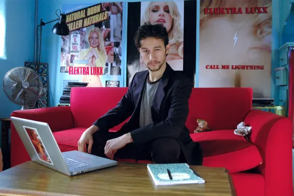 Joseph Gordon-Levitt in 'Elektra Luxx'