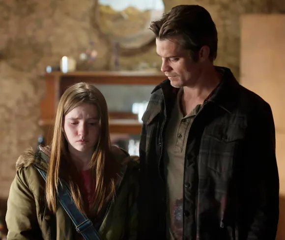 Kaitlyn Dever and Timothy Olyphant in ‘Justified’