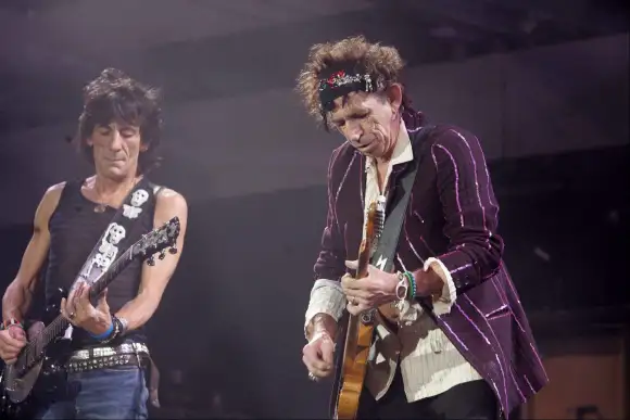 Syndication: The Indianapolis Star Ron Woods and Keith Richards and the Rolling Stones in their performance at Giants St