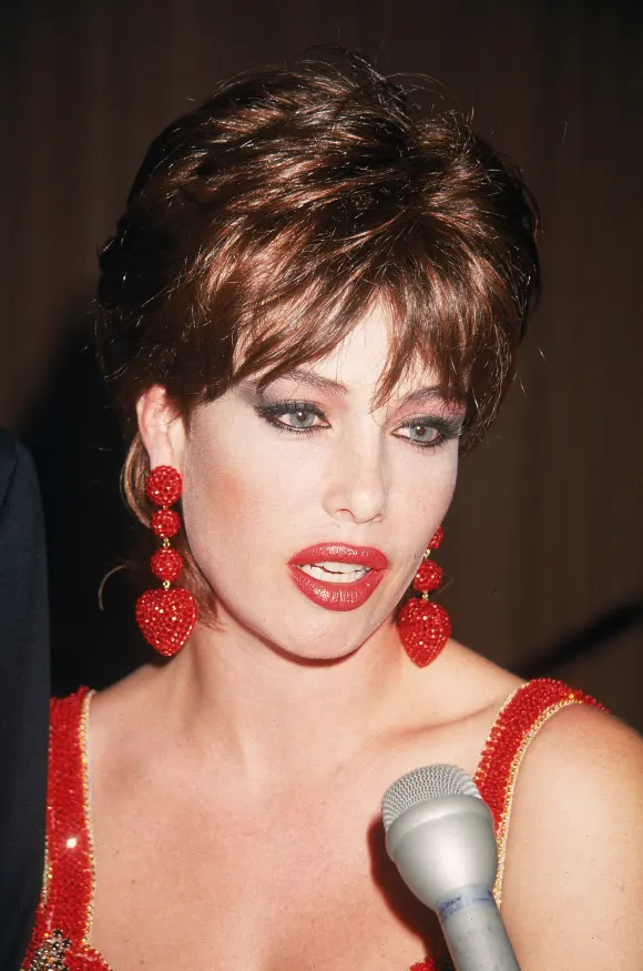 Kelly Lebrock