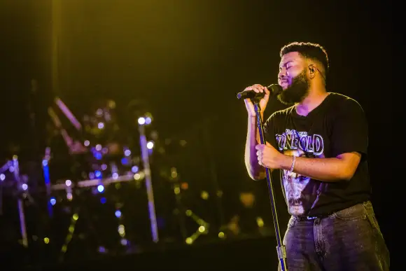 Le chanteur Khalid au Ziggo Dome le 1er octobre 2019 à Amsterdam, Pays-Bas.