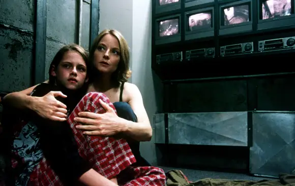 Jodie Foster and Kristen Stewart in 'Panic Room'.