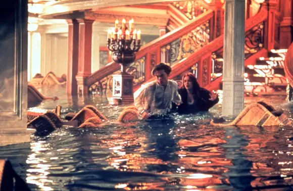Leonardo DiCaprio et Kate Winslet dans "Titanic".