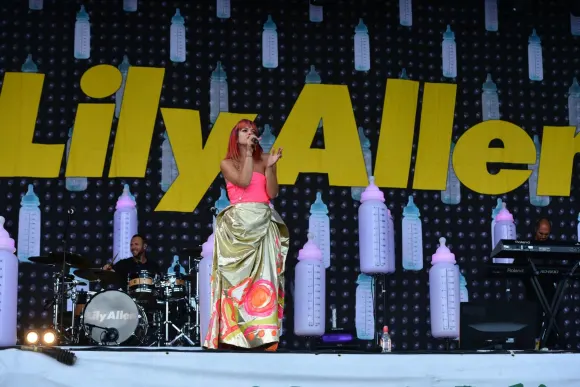 Glastonbury Music Festival 10 years ago 2014 Lily Allen at Glastonbury Music Festival 10 years ago 2014, PUBLICATIONxNOT