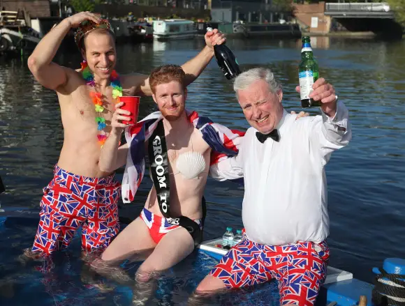 Los dobles del príncipe William, el príncipe Harry y el príncipe Carlos