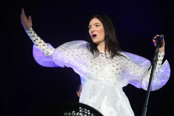 EUM20181118ESP21.JPG CIUDAD DE MÉXICO. Concert/Concierto-Corona Capital.- Concierto de la cantante y compositora neozela