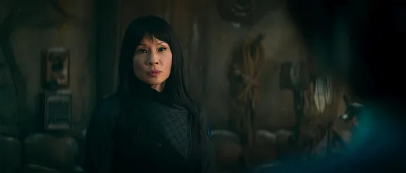Red One RED ONE - FILM STILLS. 2024 . USA. Lucy Liu in Red One - (c)Warner Bros - is a 2024 American Christmas action-ad