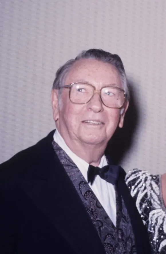 Macdonald Carey