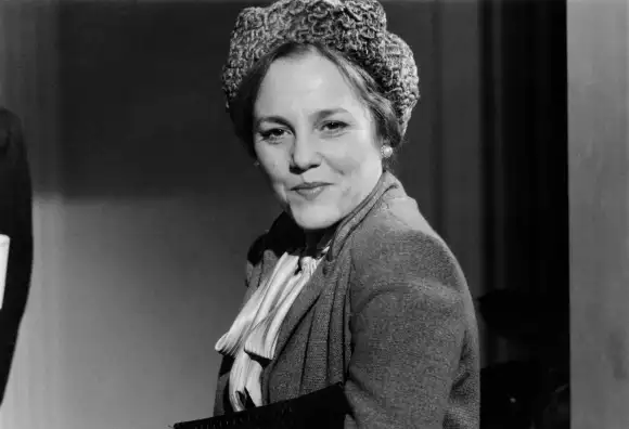 FIRST FAMILY, Madeline Kahn, 1980, ©Warner Brothers/courtesy Everett Collection Warner Brothers/courtesy Everett Collec