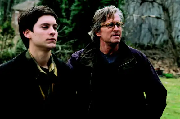 Tobey Maguire and Michael Douglas in 'Wonder Boys'