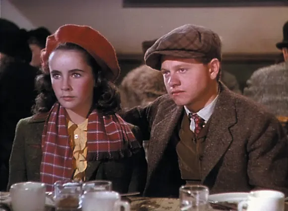 Elizabeth Taylor and Mickey Rooney in 'National Velvet'