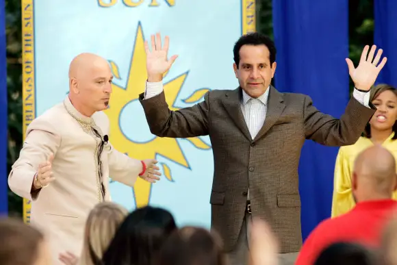 Howie Mandel and Tony Shalhoub in 'Monk'