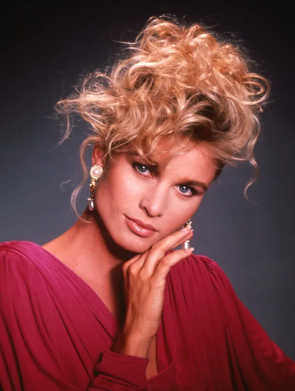 Nicolette Sheridan poses for a portrait in 1987 in Los Angeles, California. PUBLICATIONxNOTxINxUSA Copyright: xLangdon/Rockx