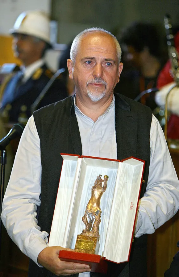 Peter Gabriel