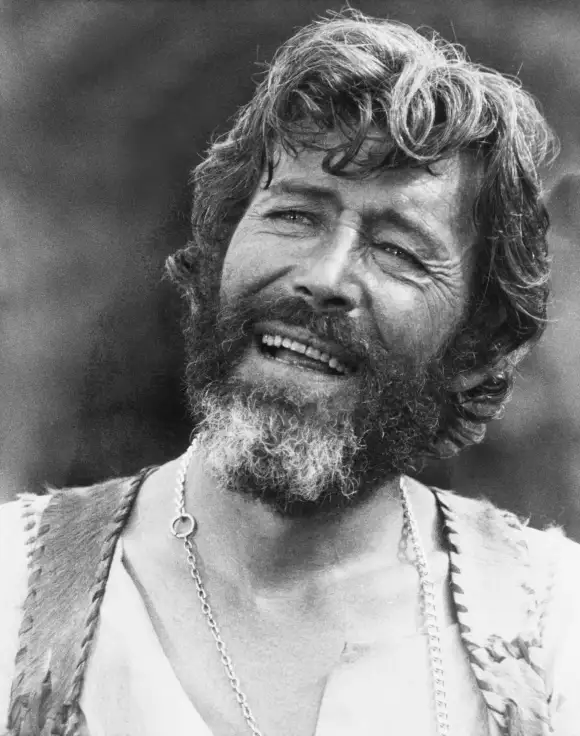 MAN FRIDAY, Peter O Toole, 1975 Courtesy Everett Collection PUBLICATIONxINxGERxSUIxAUTxONLY Copyright: xCourtesyxEverett