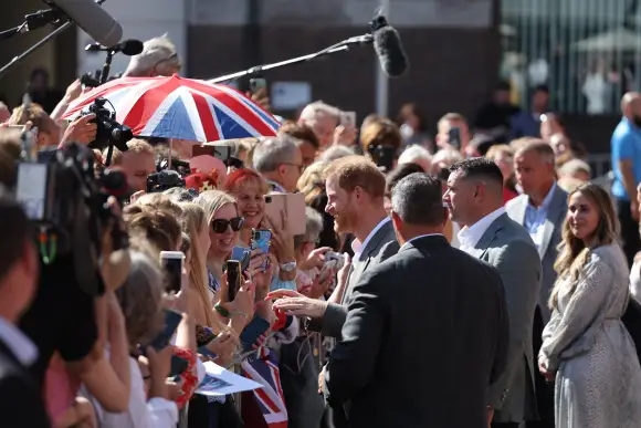 Prince Harry speaks to fans at Düsseldorf City Hall