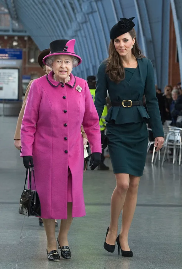 Queen Elizabeth II and Princess Kate