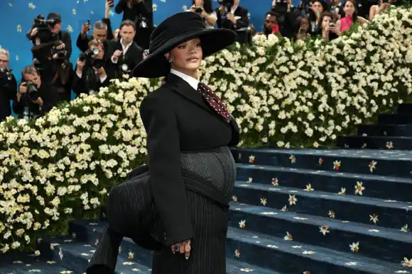 rihanna pregnant met gala 2025