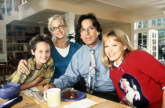 Jake Thomas, Hallie Todd, Robert Carradine, Hilary Duff