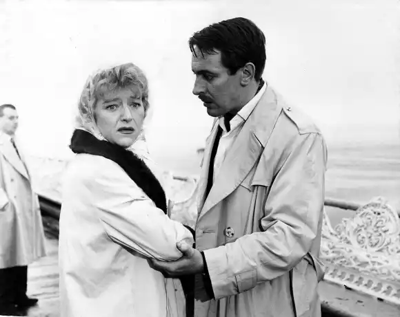 Dora Bryan and Robert Stephens in 'A Taste of Honey'