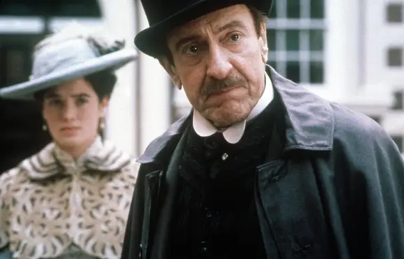 Lena Heady and Robert Stephens in 'Century'