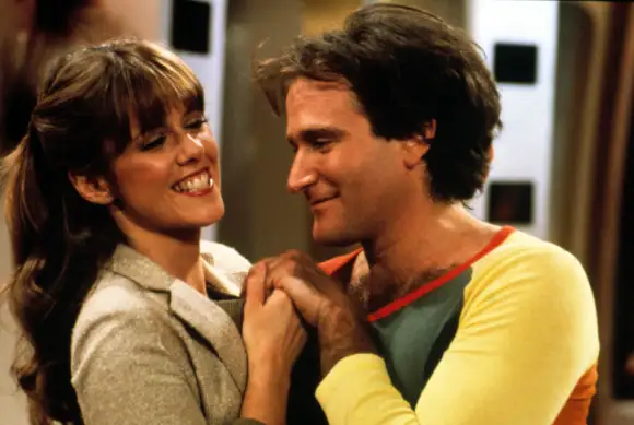 Pam Dawber and Robin Williams in 'Mork & Mindy'
