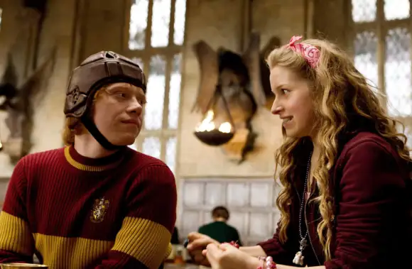 Rupert Grint and Jessie Cave in "Harry Potter"