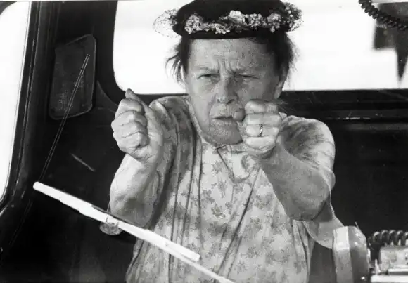 EVERY WHICH WAY BUT LOOSE, Ruth Gordon, 1978. (c) Warner Bros./ Courtesy: Everett Collection. ©Warner Bros/Courtesy Ever