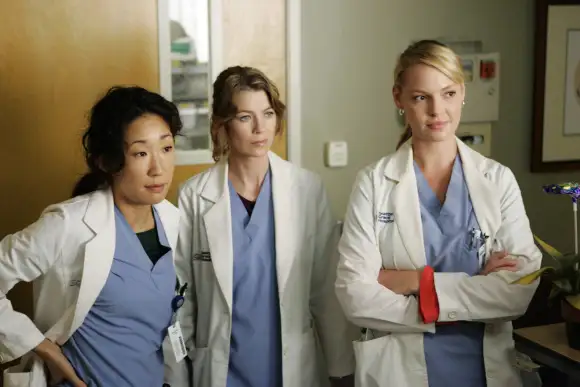 Sandra Oh, Ellen Pompeo and Katherine Heigl in 'Grey's Anatomy'