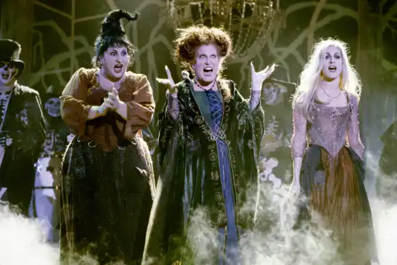 Kathy Najimy, Bette Midler & Sarah Jessica Parker in 'Hocus Pocus'