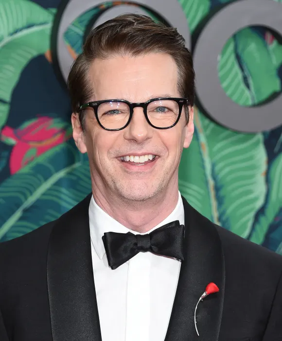 June 11, 2023, New York, New York, USA: Sean Hayes arrives for the 2023 Tony Awards at the United Center. New York USA -