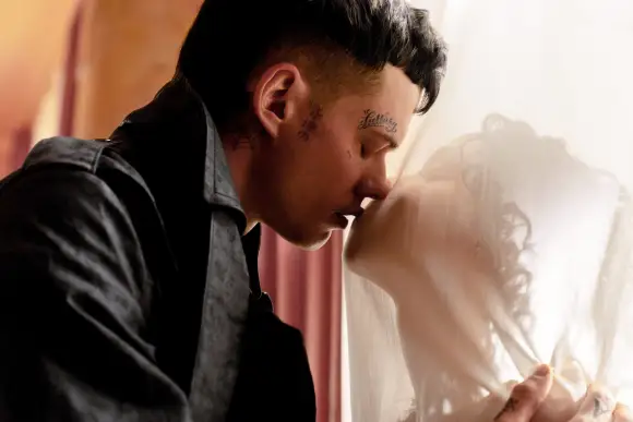 Bill Skarsgård and FKA Twigs in 'The Crow'