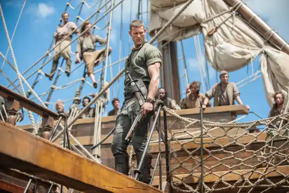 Tom Hopper in 'Black Sails'