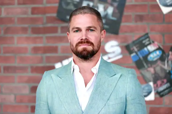 Stephen Amell