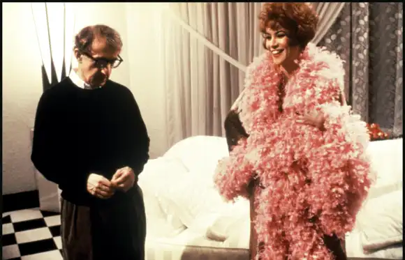 Woody Allen and Jennifer Tilly in 'Bullets Over Broadway'