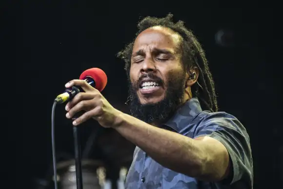 Ziggy Marley spiller reggae paa Boegescenen paa Smukfest fredag den 9 august 2019 Skanderborg