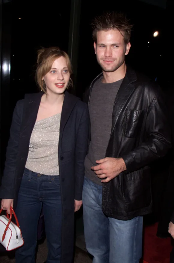 Zooey Deschanel and Matthew Davis